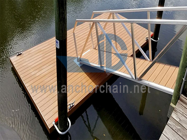 Aluminum Gangway with Hard Wood Step