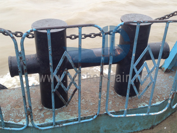 Double Cross Bollard
