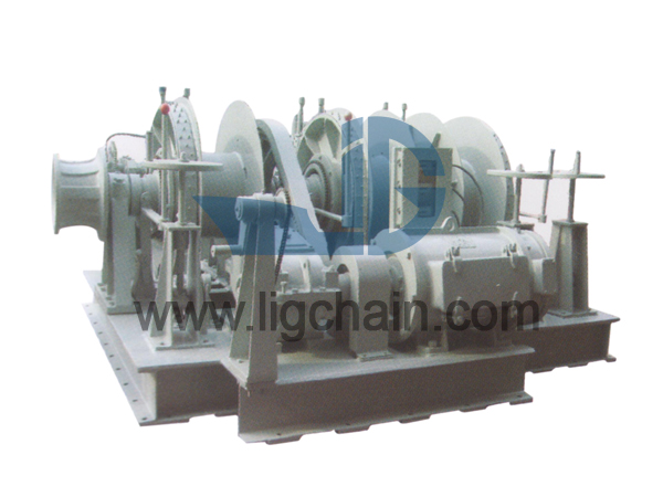 Mine-sweeping winch